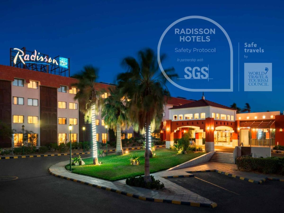 Radisson Blu Hotel, Янбу Екстер'єр фото