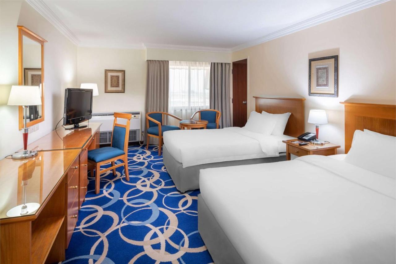 Radisson Blu Hotel, Янбу Екстер'єр фото