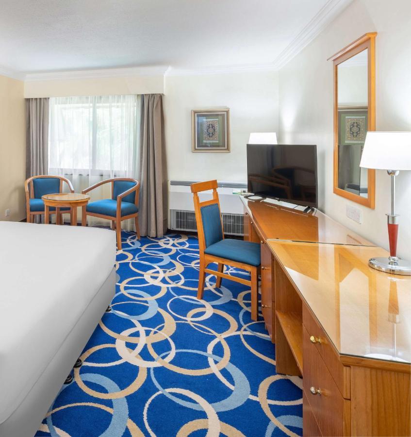 Radisson Blu Hotel, Янбу Екстер'єр фото